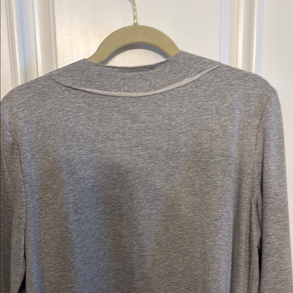 Gray Cotton cardigan with Classic Tailoring and Structured Silhouette - Picture 3 of 9
